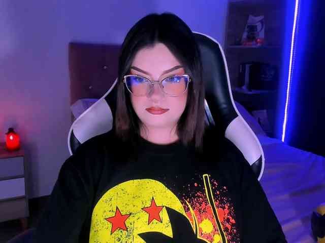 OphelianaRose webcam