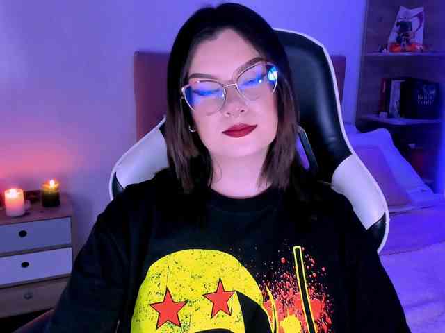OphelianaRose webcam