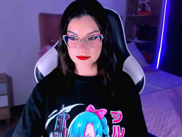 OphelianaRose webcam