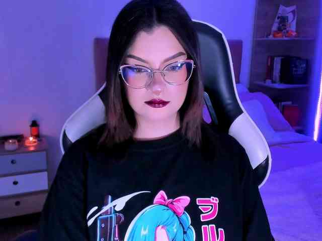 OphelianaRose webcam