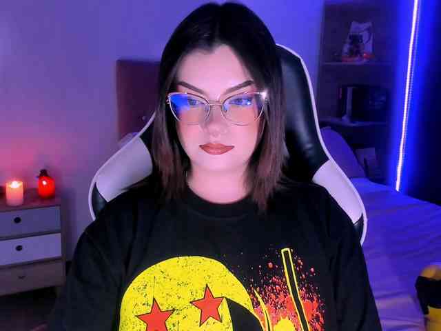 OphelianaRose webcam