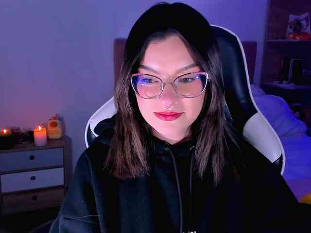 OphelianaRose webcam