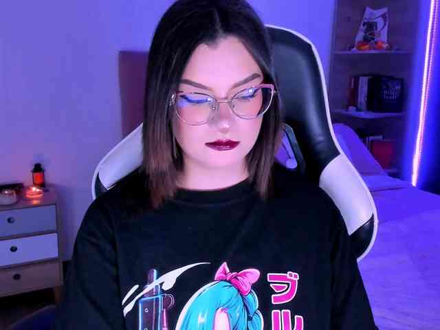 OphelianaRose webcam