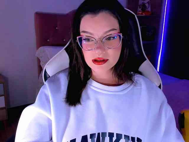 OphelianaRose webcam