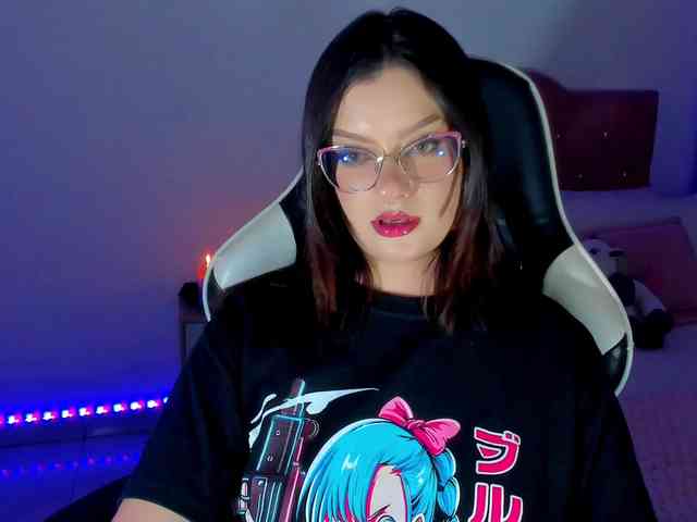 OphelianaRose webcam