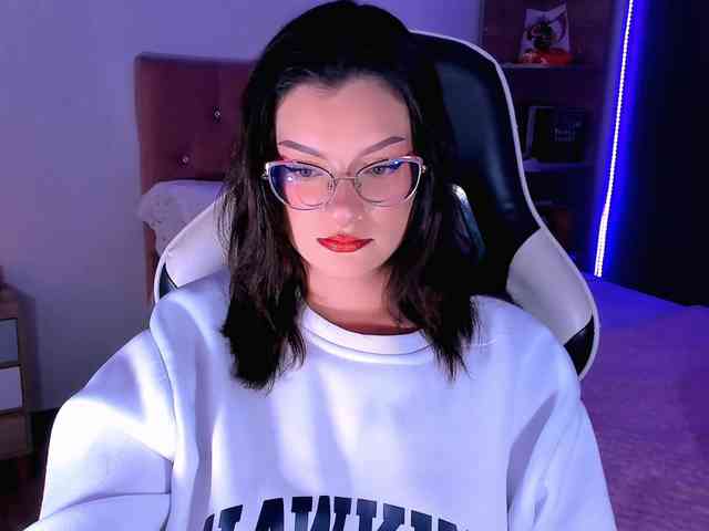 OphelianaRose webcam