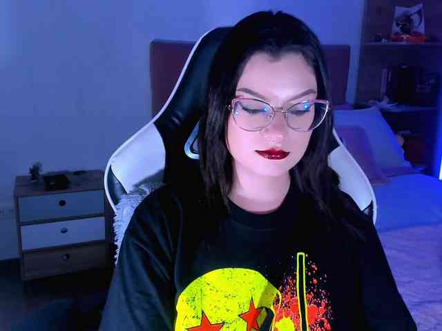 OphelianaRose webcam