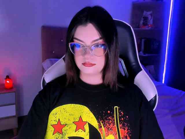 OphelianaRose webcam