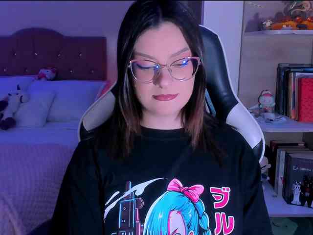 OphelianaRose webcam