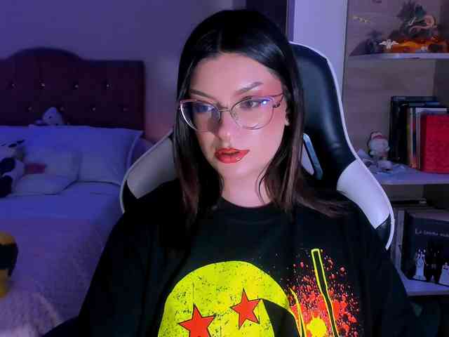 OphelianaRose webcam