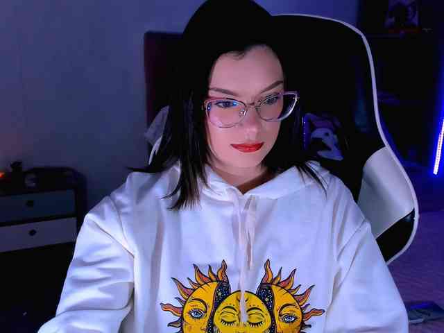 OphelianaRose webcam