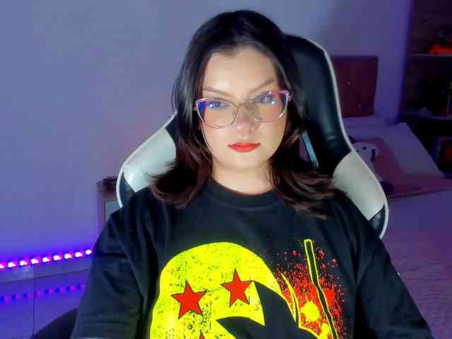 OphelianaRose webcam