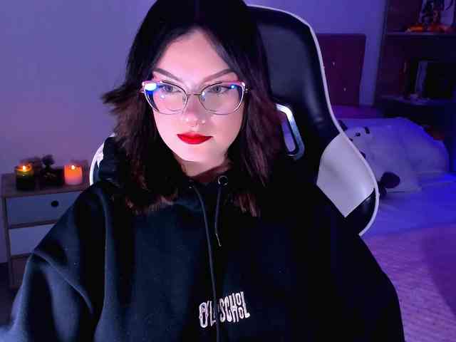 OphelianaRose webcam