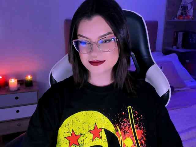 OphelianaRose webcam