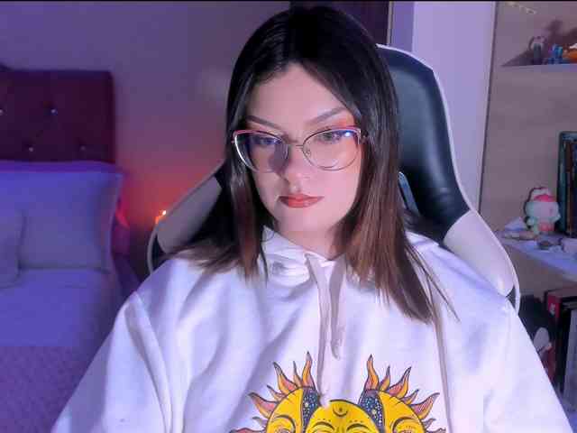 OphelianaRose webcam