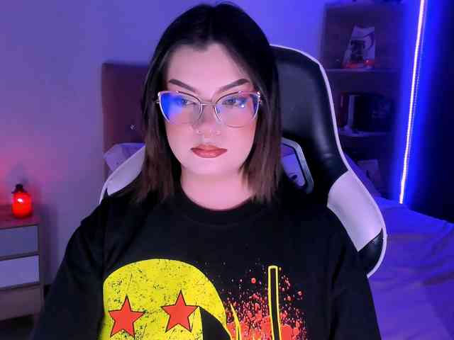 OphelianaRose webcam