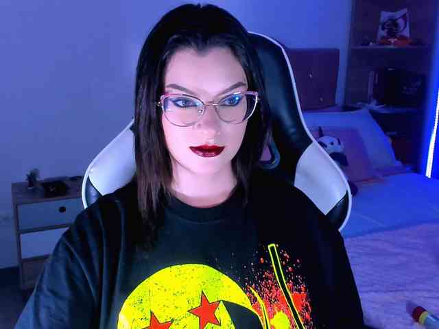 OphelianaRose webcam