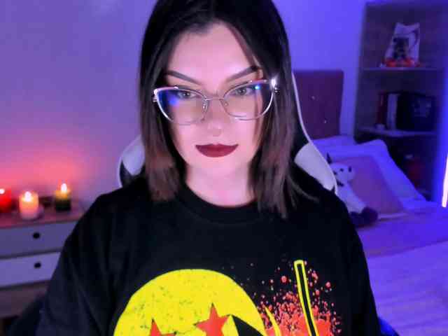 OphelianaRose webcam