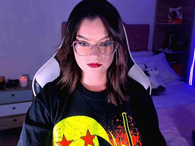 OphelianaRose webcam