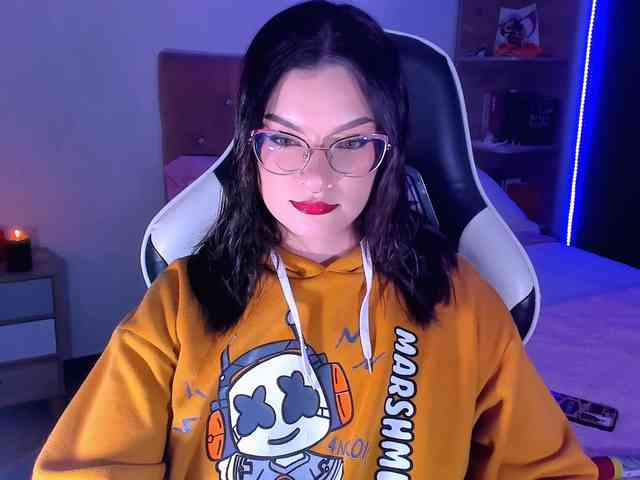 OphelianaRose webcam