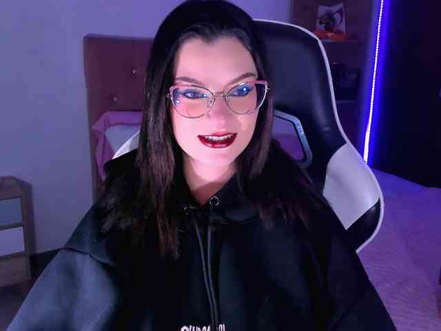 OphelianaRose webcam
