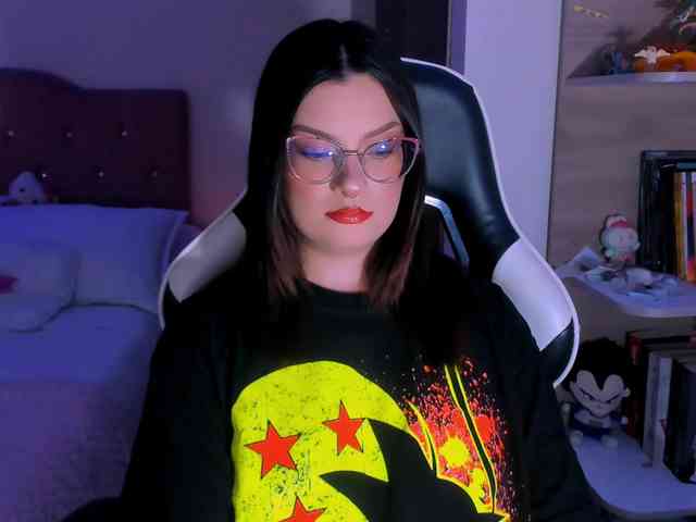 OphelianaRose webcam