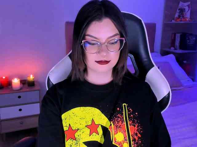 OphelianaRose webcam