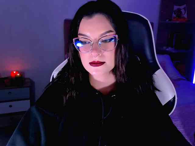 OphelianaRose webcam
