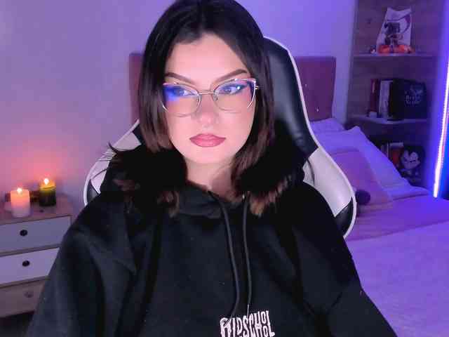 OphelianaRose webcam