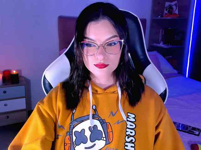OphelianaRose webcam