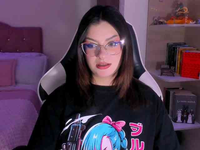 OphelianaRose webcam