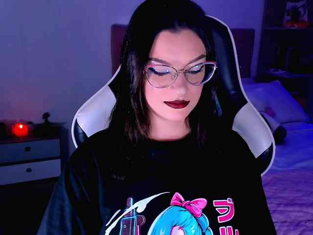 OphelianaRose webcam