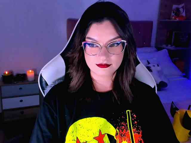 OphelianaRose webcam