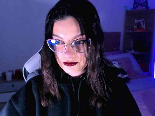 OphelianaRose webcam