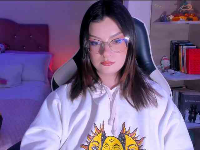 OphelianaRose webcam