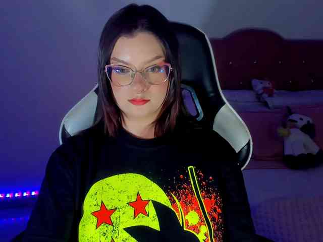 OphelianaRose webcam