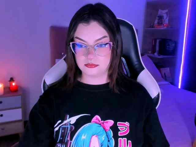 OphelianaRose webcam