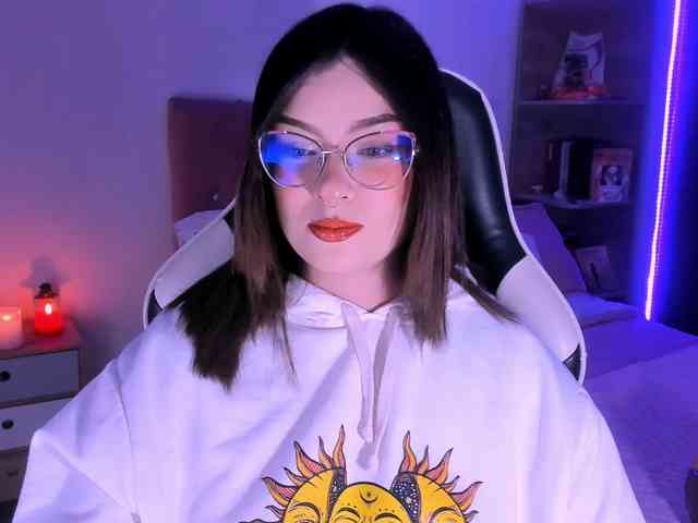 OphelianaRose webcam