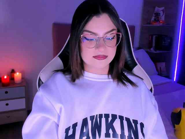 OphelianaRose webcam