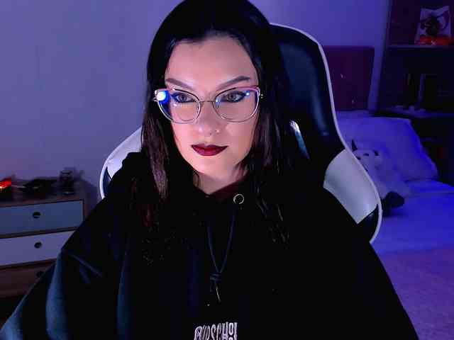 OphelianaRose webcam
