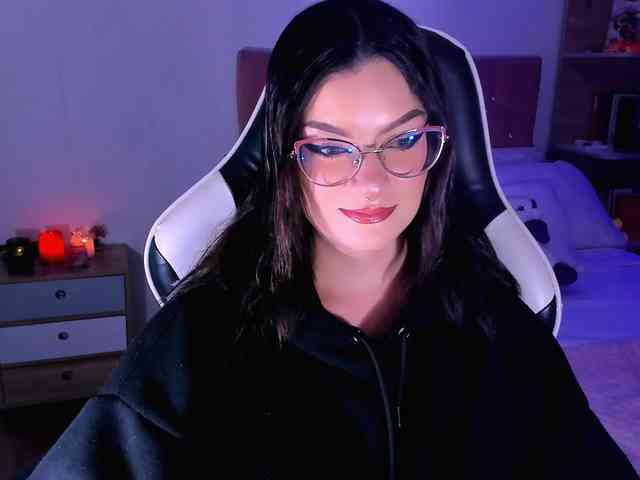 OphelianaRose webcam