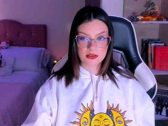 OphelianaRose webcam