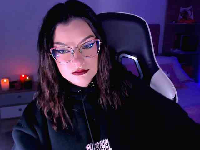 OphelianaRose webcam