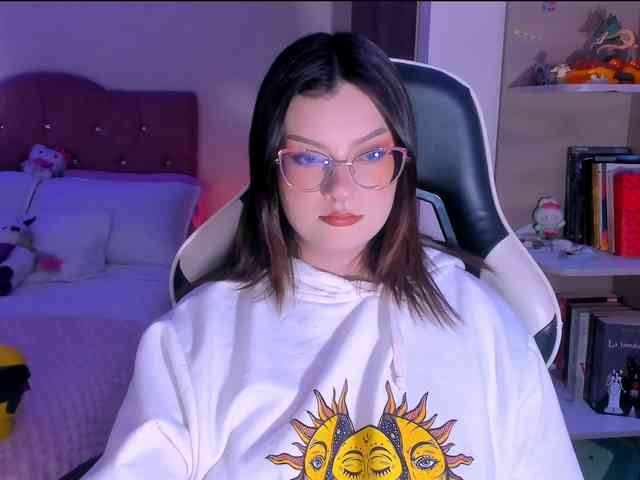 OphelianaRose webcam