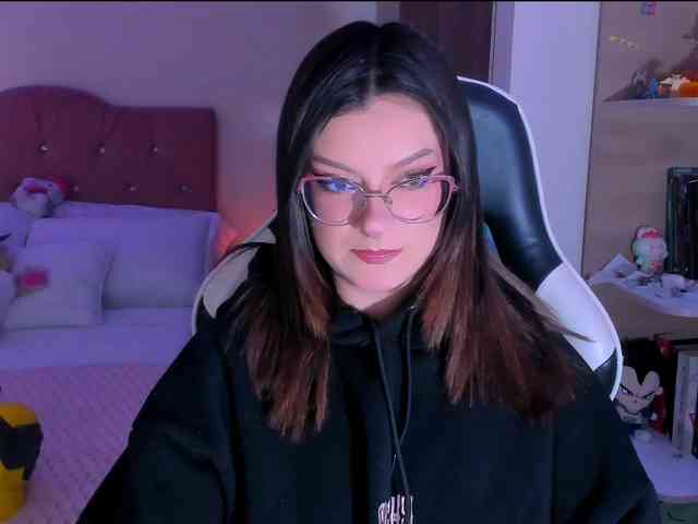 OphelianaRose webcam