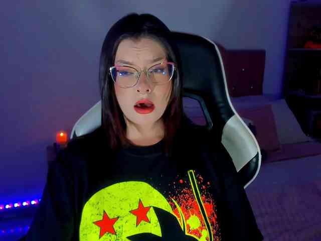 OphelianaRose webcam