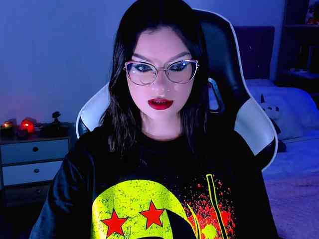 OphelianaRose webcam