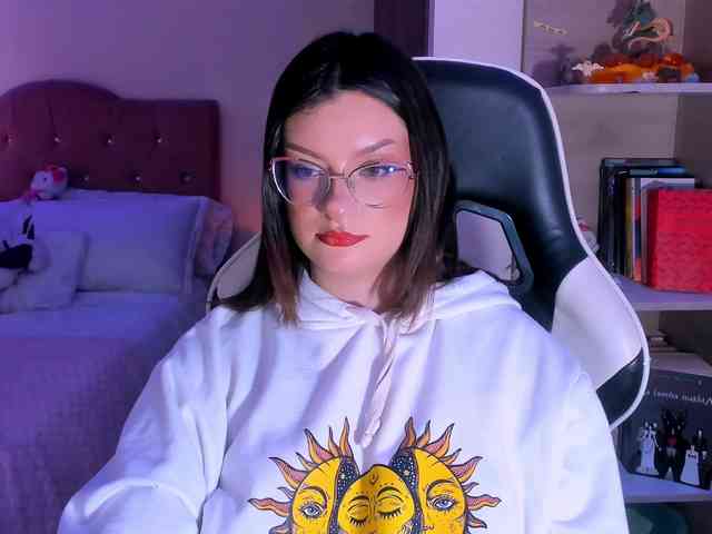 OphelianaRose webcam