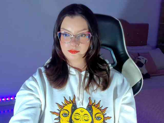 OphelianaRose webcam