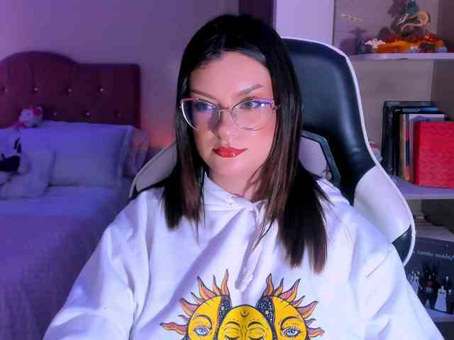 OphelianaRose webcam